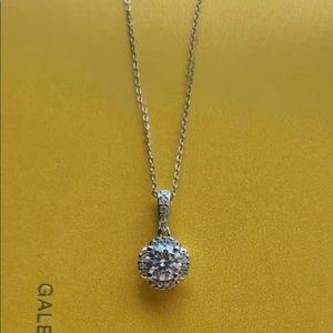 1 carat moissanite necklace